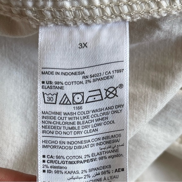 Old Navy Women’s OG Chino Shorts Plus Size 3X High Waist Versatile Slouchy - Picture 8 of 10